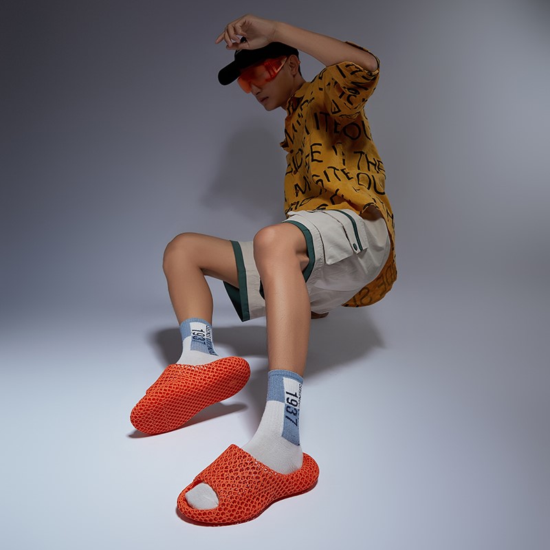 3D Printing Outsole - Sepatu Sneakers Cetak 3D Konstruksi Jaring